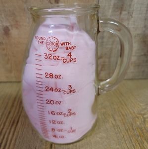 1950's Vintage Glasco Baby Bump Measuring Cup